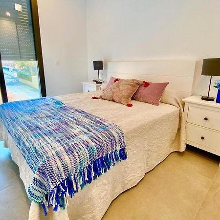 Chalet Con Piscina Privada En La Urb. De Puerto Rey Los Amarguillos 外观 照片