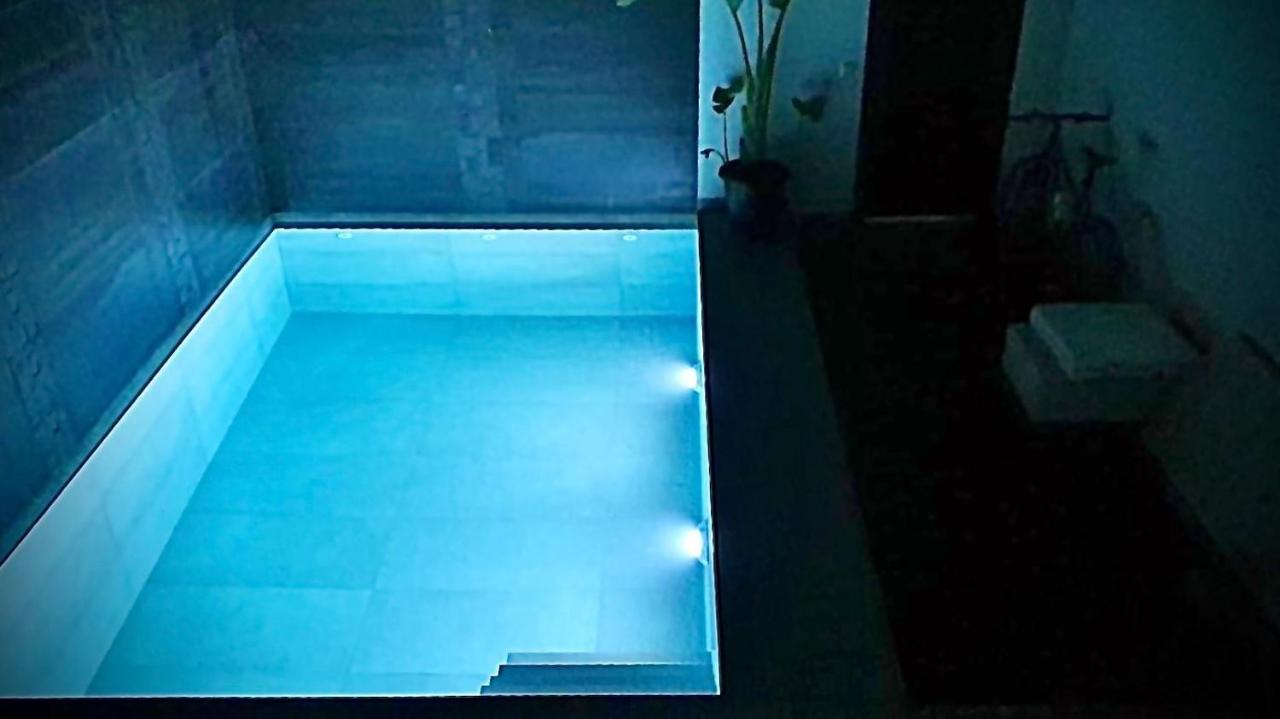 Chalet Con Piscina Privada En La Urb. De Puerto Rey Los Amarguillos 外观 照片